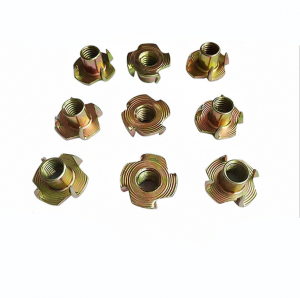 DIN1624 Màu vàng mạ kẽm Nữ gỗ T Tee Four Claw Nut 4 Prong Tee Nuts