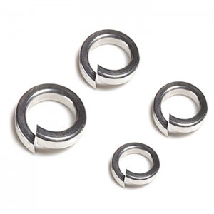 แหวนสปริงสแตนเลส 304 การชุบสังกะสีของเหล็กคาร์บอนพร้อมแหวนสปริงยืดหยุ่นแบบเปิด