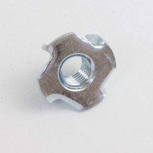 Galvanized Zinc Plated Female Wood T Tee Four Claw Nut 4 Prong Tee Nuts